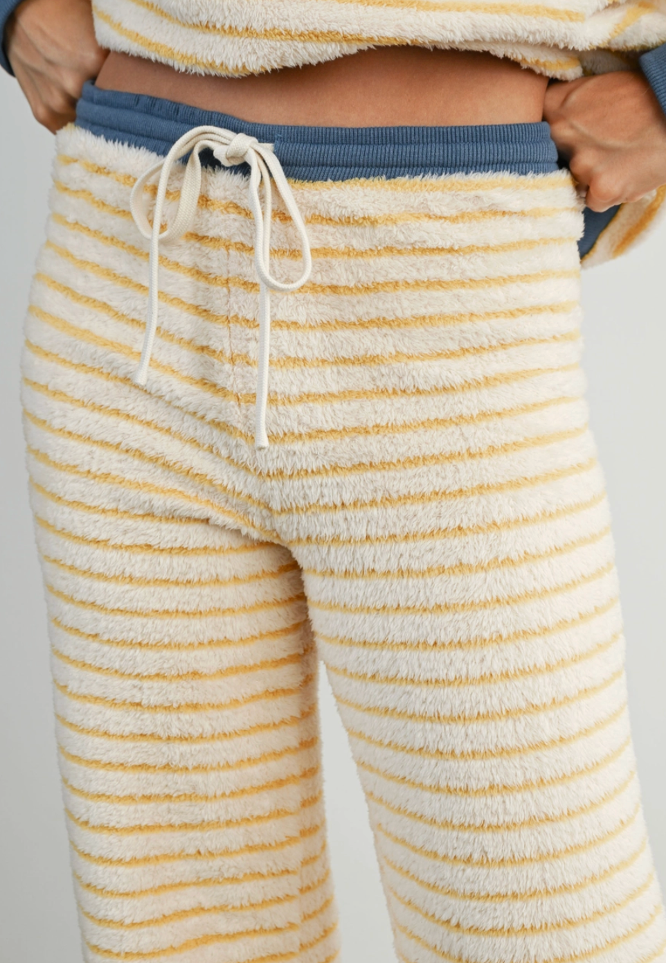 Drawstring Bobbi Stripe Pants - by: BUTTERMELON