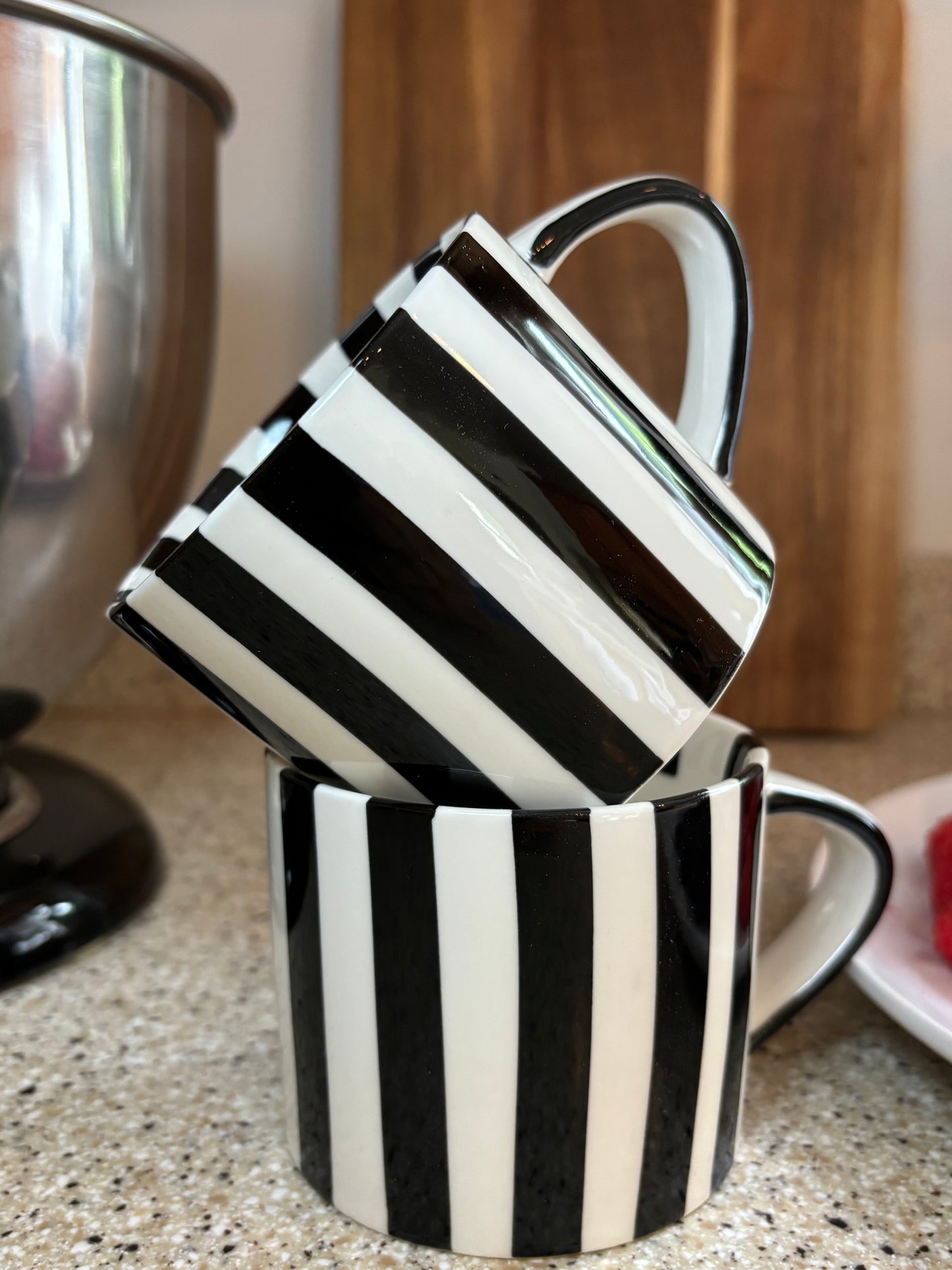 Striped Mug Black & White - By Fodory